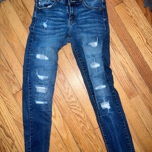 Distressed Kancan Jeans with Patches
